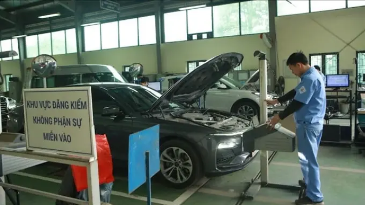 Cẩn trọng bẫy lừa đảo 'đổi tem đăng kiểm tại nhà'